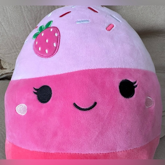 Kellytoy Pama the Pink Strawberry Cake Pop Squishmallow Plush Stuffed Toy 12” - Picture 7 of 13